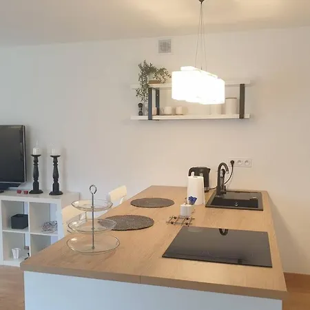 Przy Samym Jeziorze *