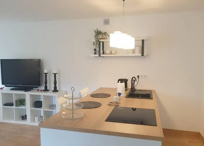 Przy Samym Jeziorze *