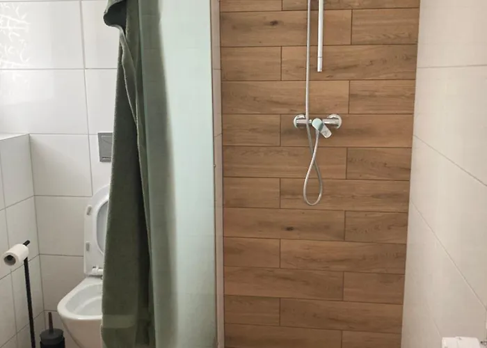 Przy Samym Jeziorze *